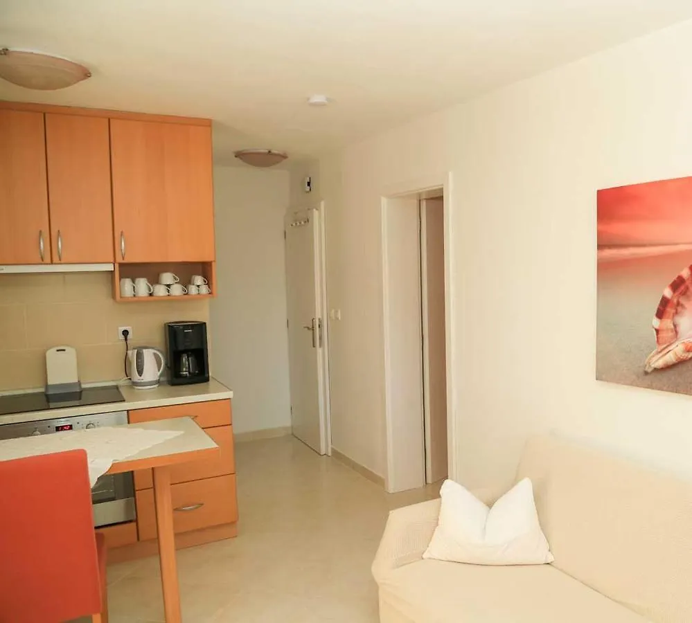Adrian-Apartments-51511-Malinska-Otok-Krk Primorska 21 Apartman