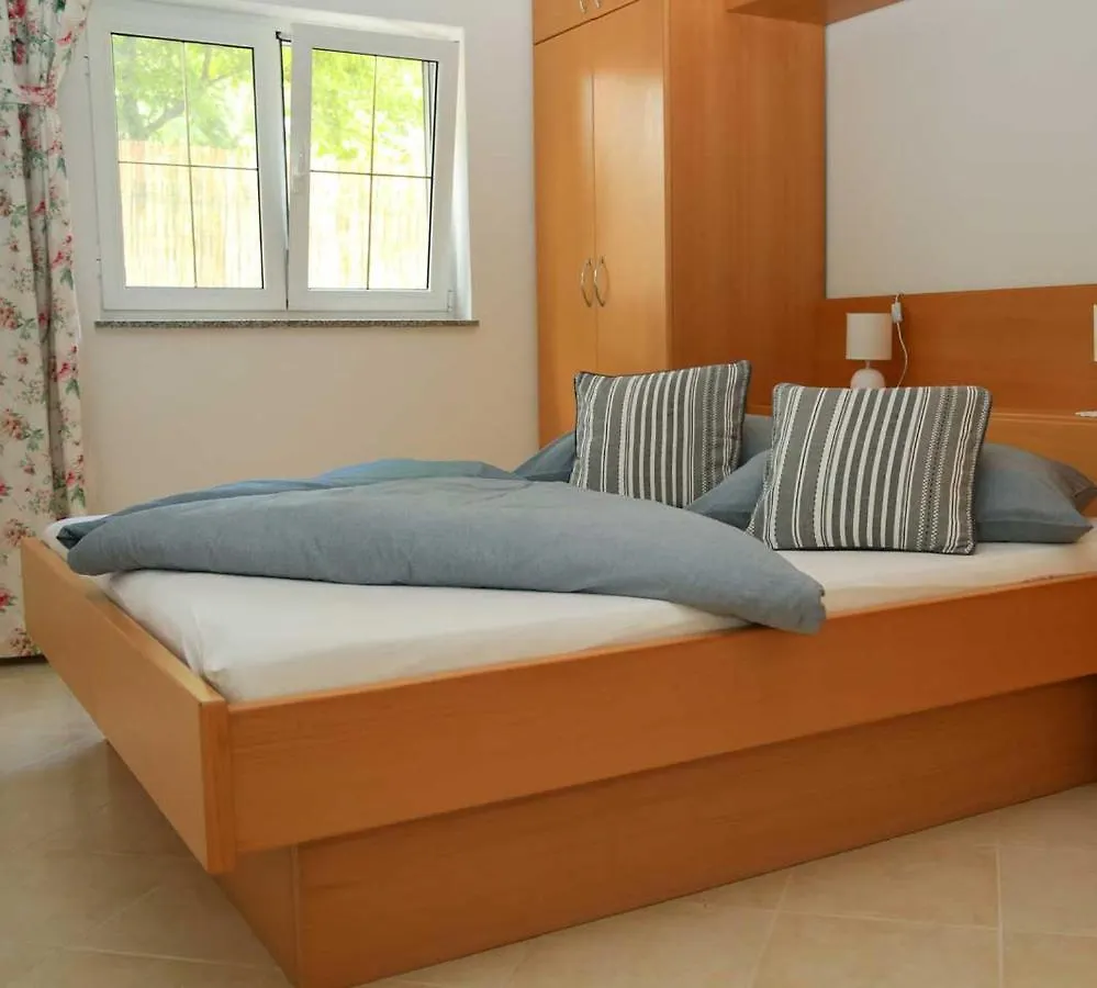 Adrian-Apartments-51511-Malinska-Otok-Krk Primorska 21 Apartman Malinska