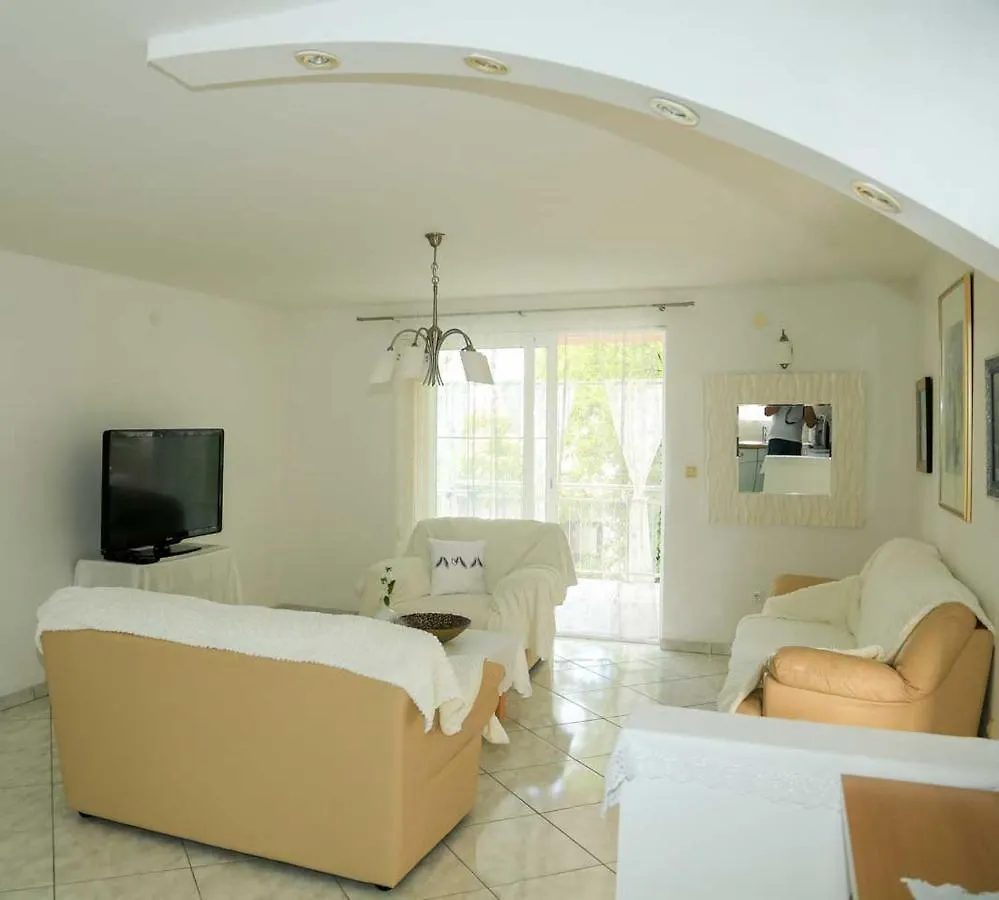 Adrian-Apartments-51511-Malinska-Otok-Krk Primorska 21 Apartman Malinska