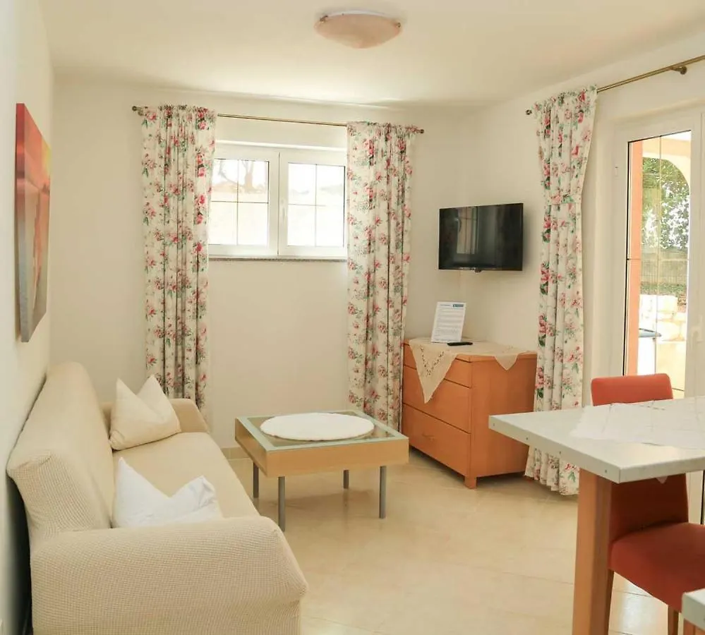 Apartman Adrian-Apartments-51511-Malinska-Otok-Krk Primorska 21 Horvátország