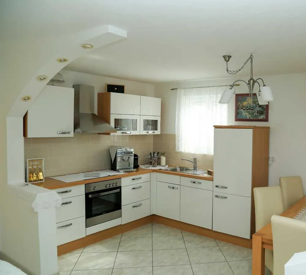 Adrian-Apartments-51511-Malinska-Otok-Krk Primorska 21 0*, Malinska Horvátország